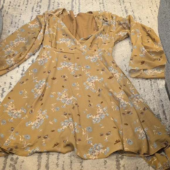 Free People Floral Lilou vneck Bell Sleeve Mini Wrap Dress - Picture 6 of 10